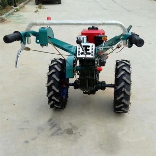 国产拖拉机犁地技巧视频