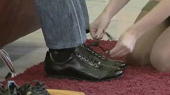 国产鞋谁最坑人啊视频,揭秘谁最“坑人”